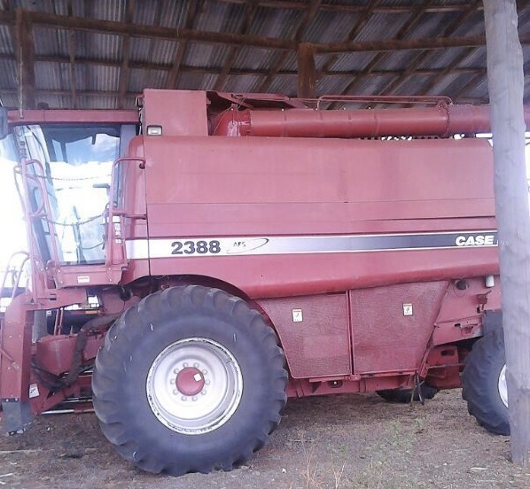Case Exclusive 2388 with 36ft 2052 Draper Front Machinery